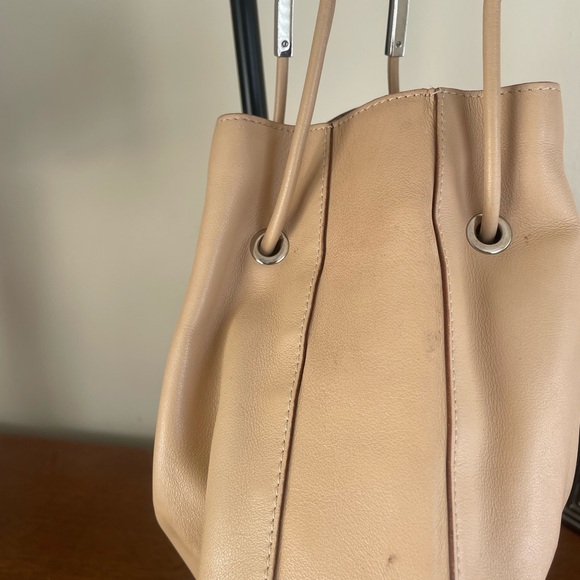 Gucci Beige Leather Shoulder Bag - Picture 9 of 16